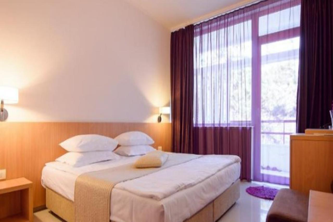 Hotel Sara Neptun Kültér fotó