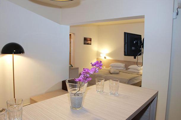 Hotel Sara Neptun Kültér fotó